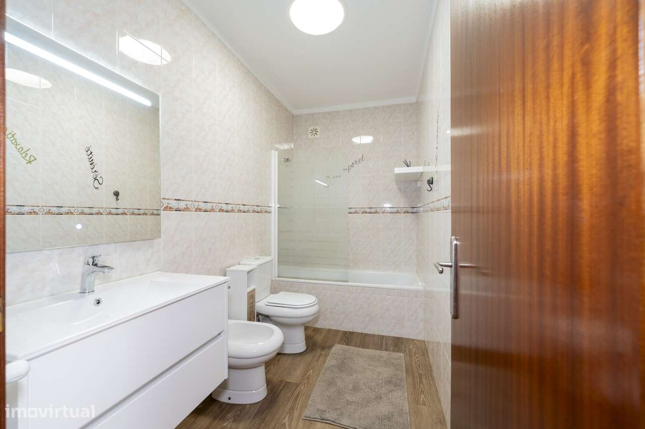 Apartamento T3 com terraço em Frossos, Braga-11