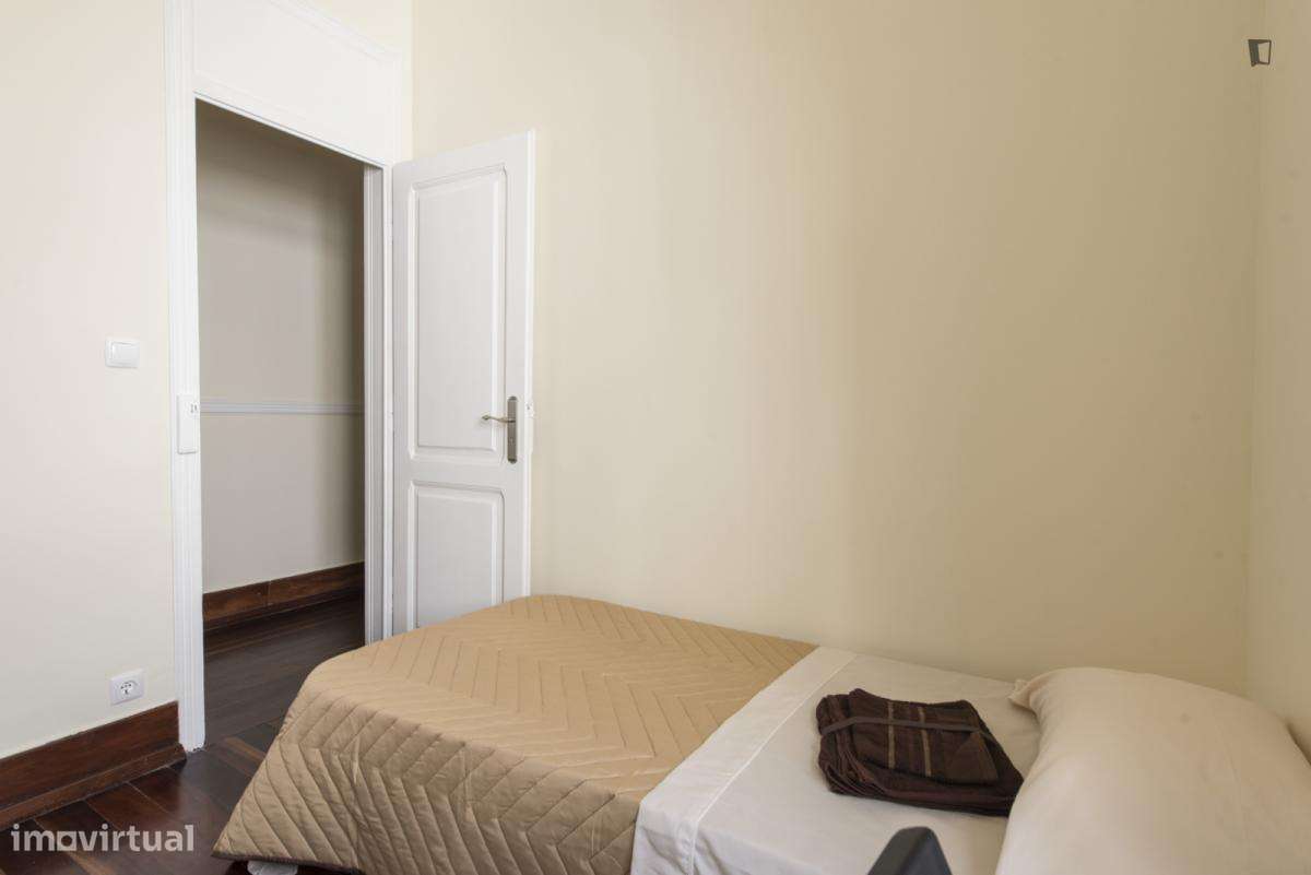 Quarto - localizado em Alcântara Lisbon - Grande imagem: 2/20