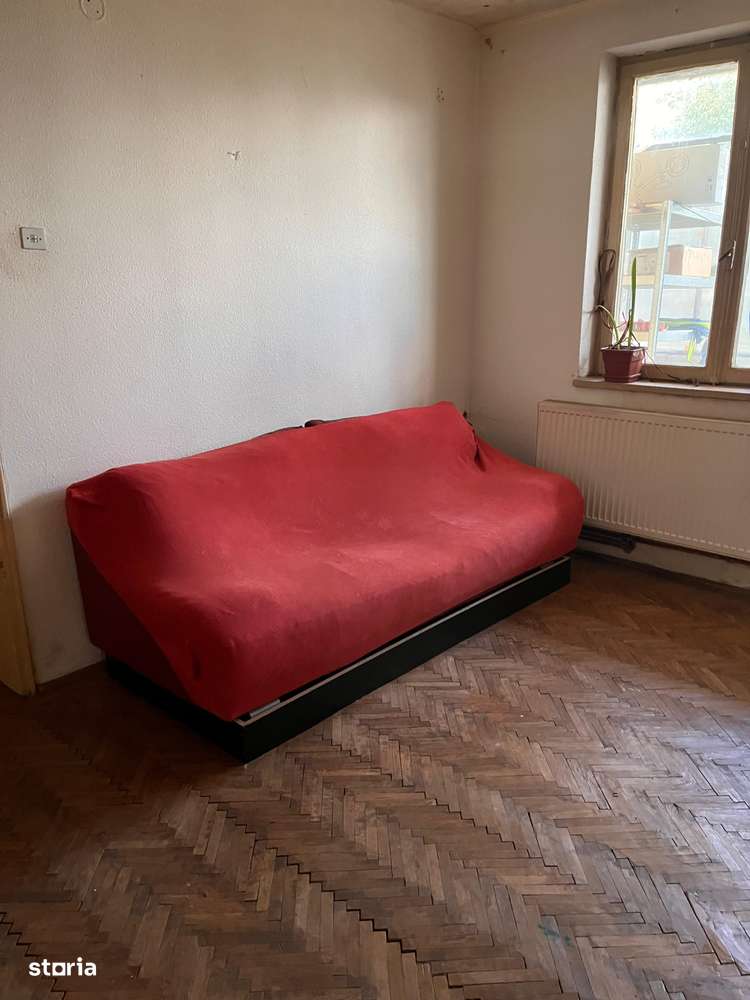 Vând apartament 2 camere  calea București langa piata - Imagine principală: 2/5