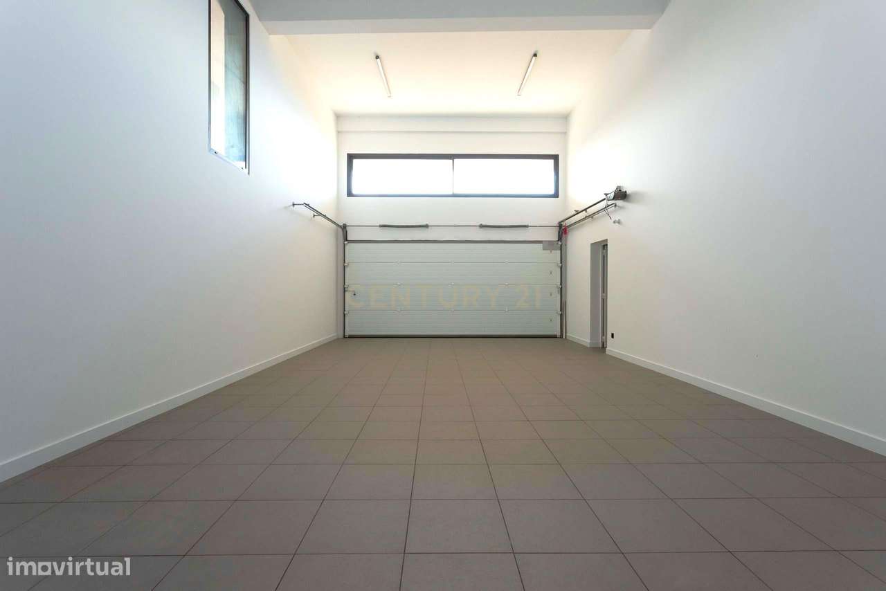 Moradia Moderna de Luxo com Vista Deslumbrante sobre o Atlântico – Sít-27