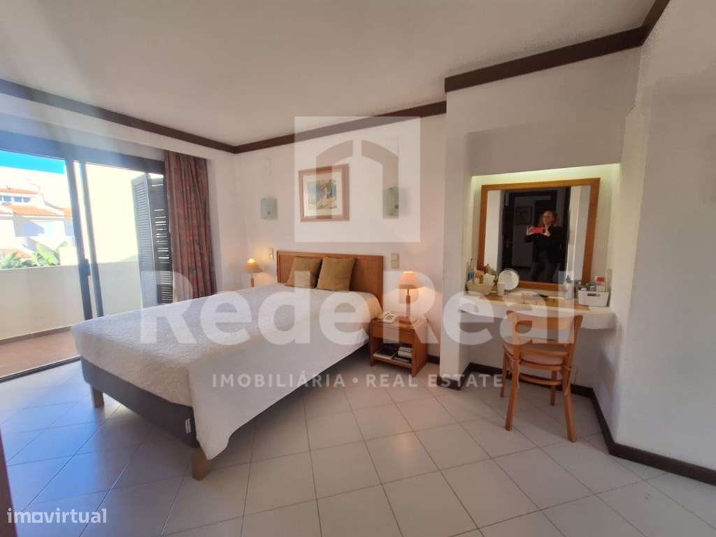 Moradia T3 + 1 com Piscina Privada e Boas Áreas no Coração de Albuf...-38