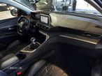 Peugeot 5008 1.2 PureTech Allure Pack - 27