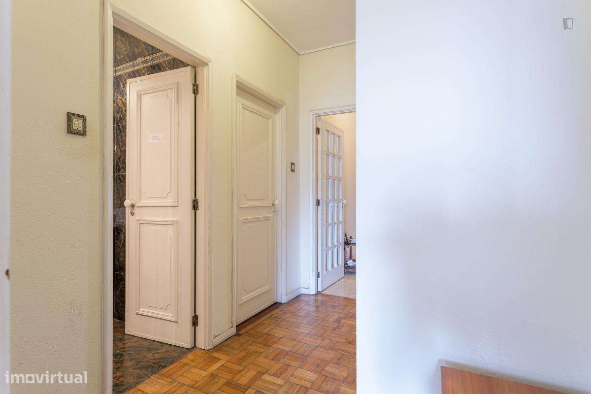 Quarto - localizado em Paranhos Porto - Grande imagem: 4/10