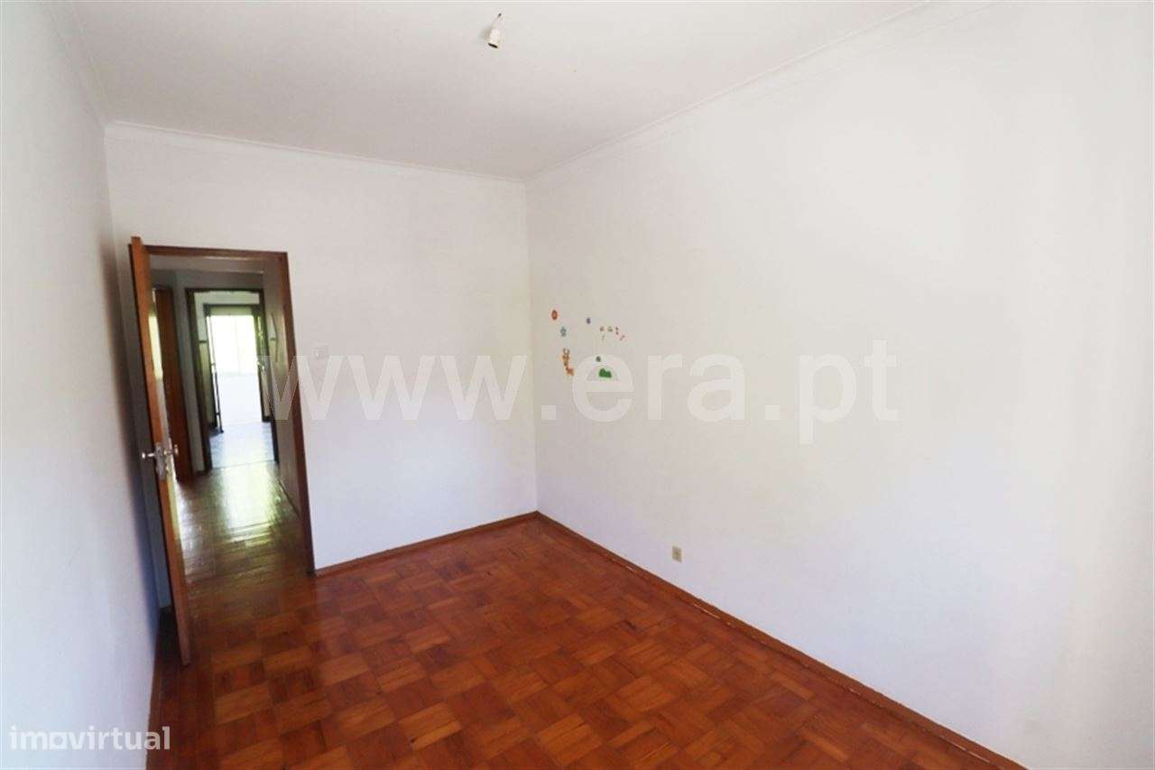 Apartamento T2 de origem; Cruz de Pau-1