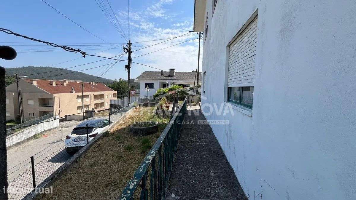 Moradia Isolada de Quatro Frentes em Romariz – Santa Maria da Feira-4