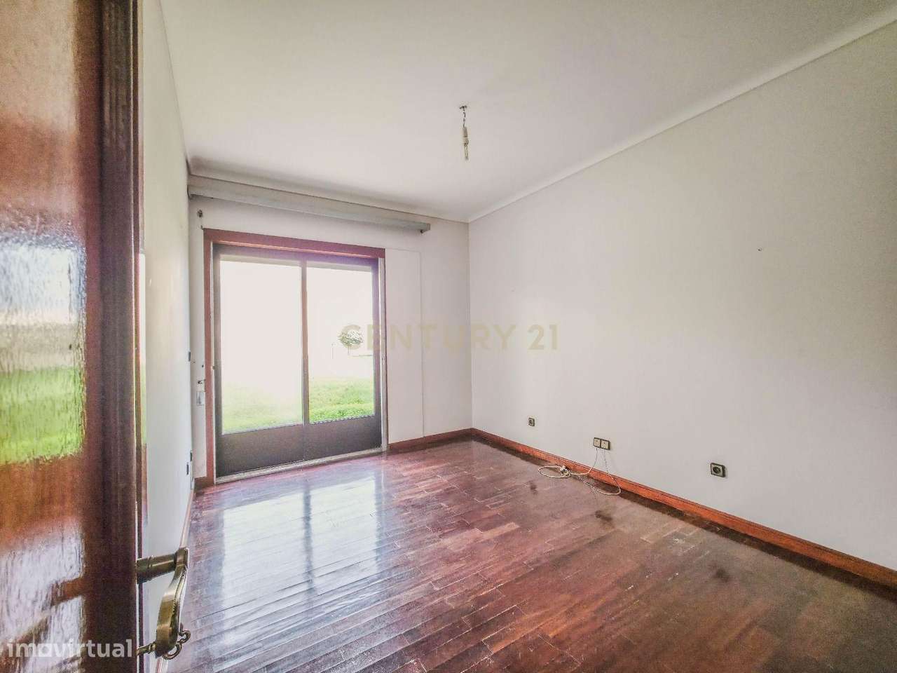 Moradia em Arcozelo — Elegância, Espaço e Proximidade ao Mar-19