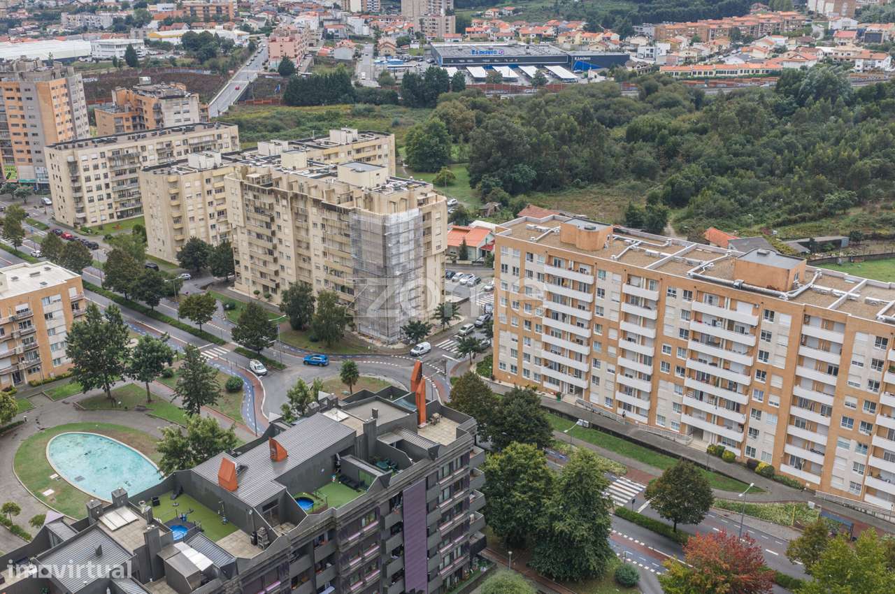 Apartamento T3 com varandas, em Valongo-28