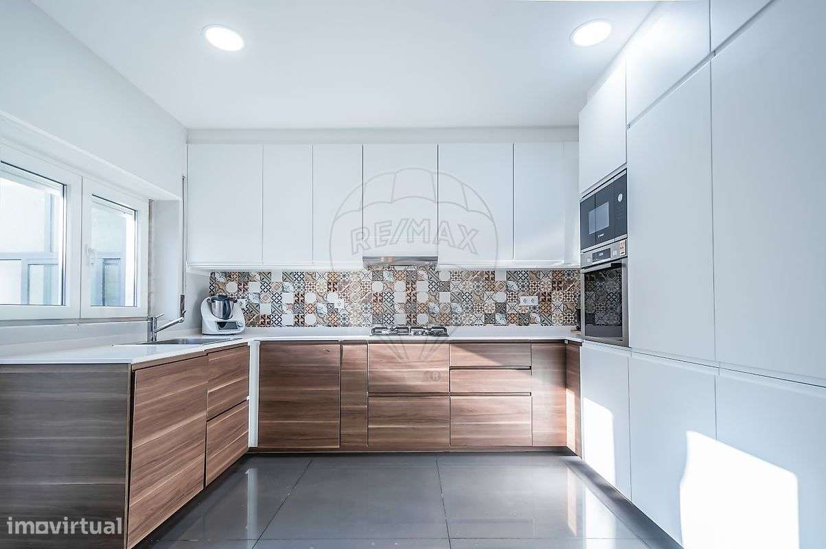 Moradia T4 para venda-6