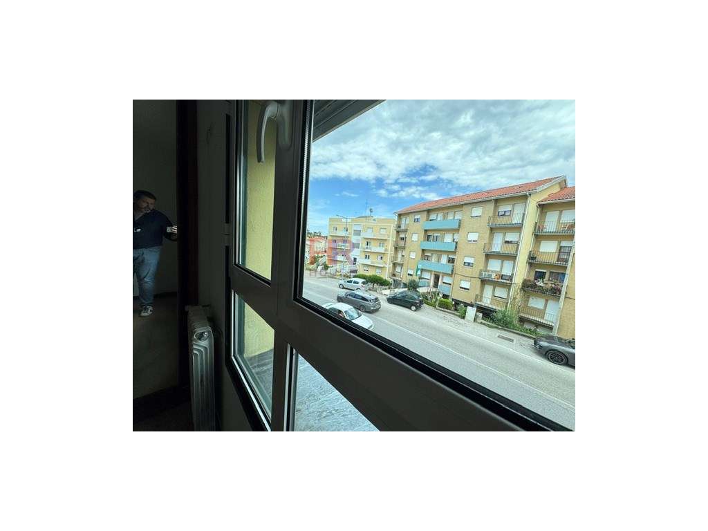 Apartamento T2 renovado com área útil de 62m² em Eiras, Coimbra. Id...-10