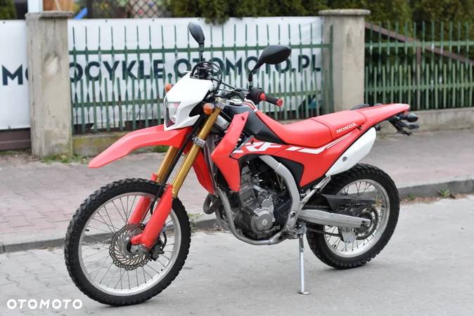 Honda CRF - 17