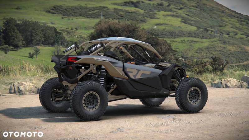 Can-Am Maverick - 4