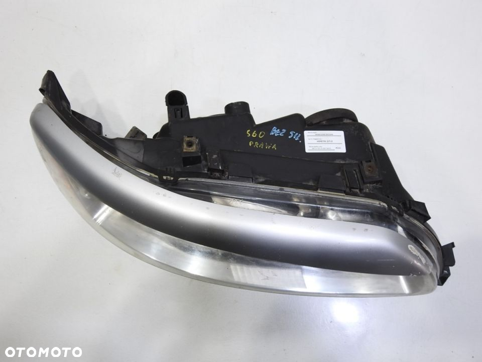 LAMPA PRAWA PRZÓD VOLVO S60 LIFT 30648203 - 3