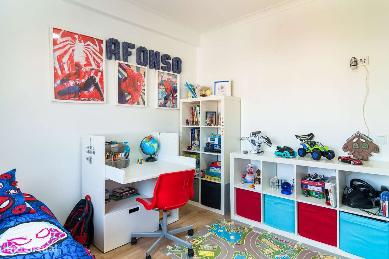 Refúgio acolhedor em São Domingos de Rana – T2+1 cheio de luz-13