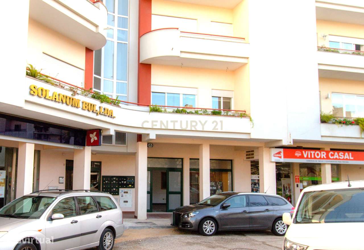 Loja, em Santarém, com 196 m2 - Grande imagem: 2/11