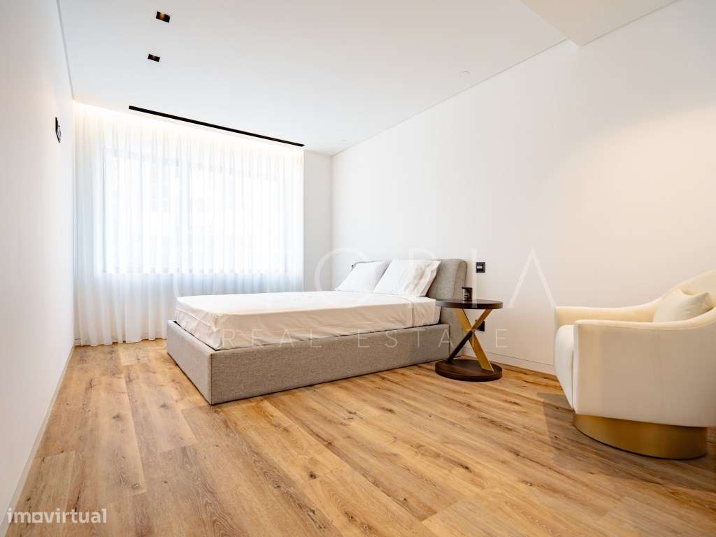 T4 novo com terraço, sala de cinema e piscina - D. João III Prestig...-20