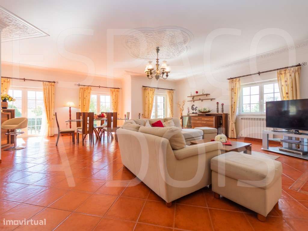 DESLUMBRANTE! INDEPENDENTE (isolada). Excelente qualidade de constr...-15