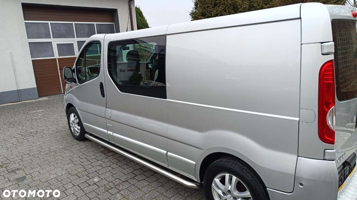 Opel Dopelkabina 2.5 150ps vivaro - 14