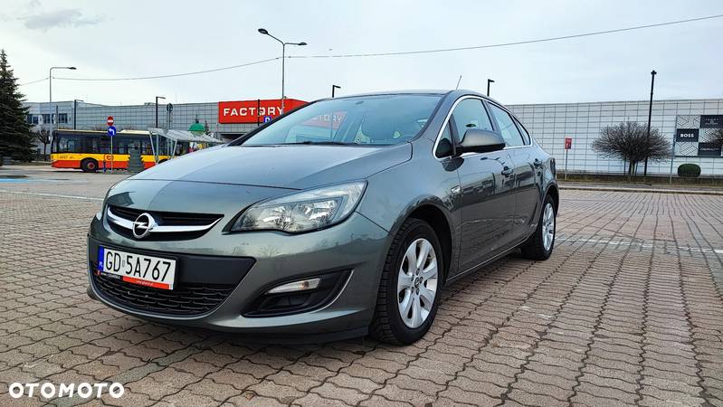 Opel Astra IV 1.4 T Enjoy EU6 - 1