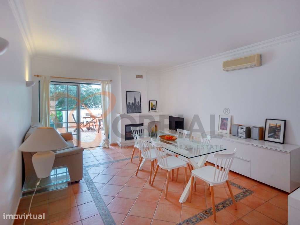 Moradia V2 para venda, inserida em condomínio privado com piscina, ...-5