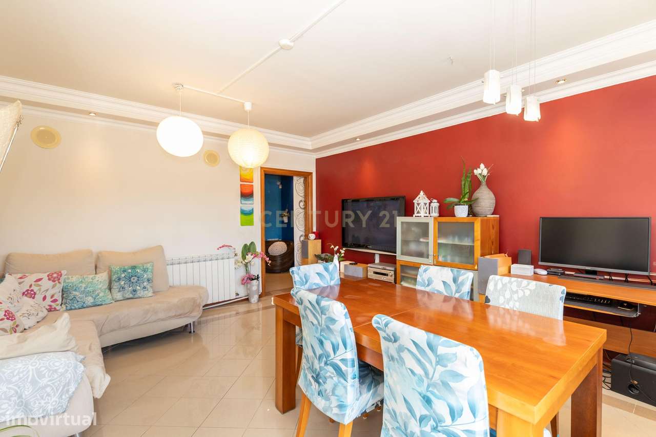 T2 com 2 Wc´s, elevador, arrecadação e parqueamento - Grande imagem: 4/32