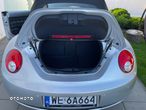 Volkswagen New Beetle 1.6 - 10