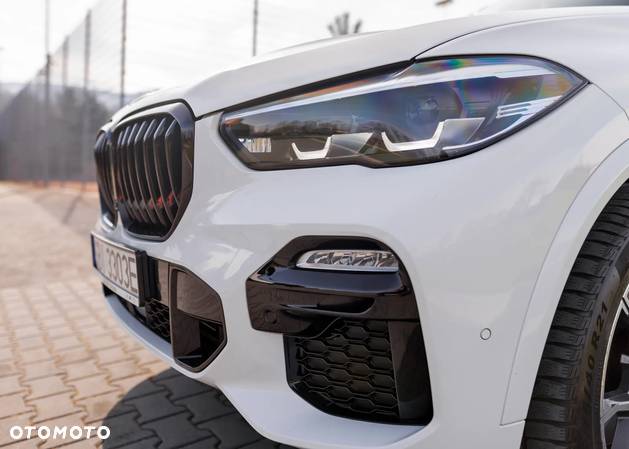 BMW X5 M M50d - 16