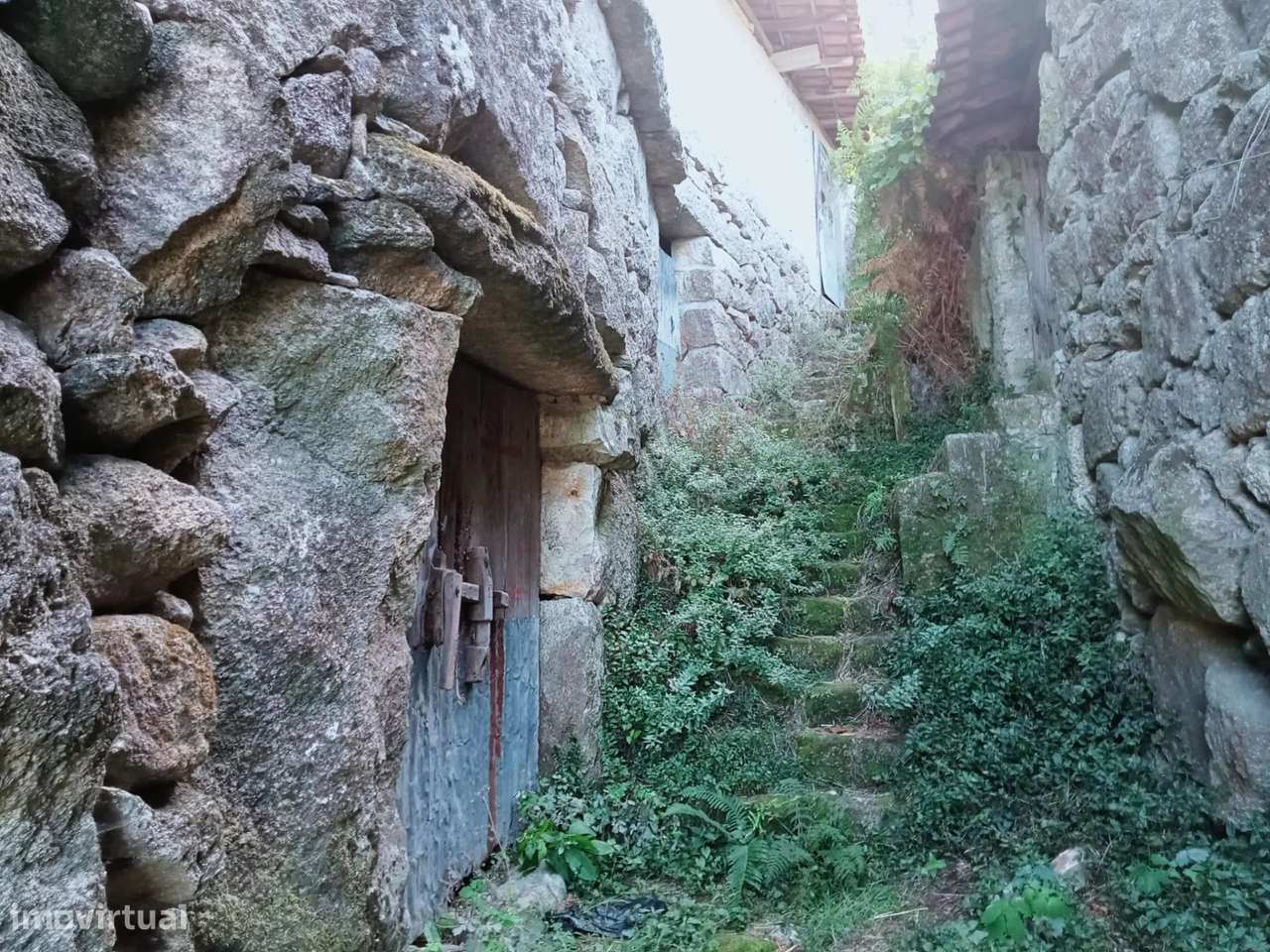 Moradia em Pedra de 1927 para Restauro | Lindoso, Ponte da Barca-12