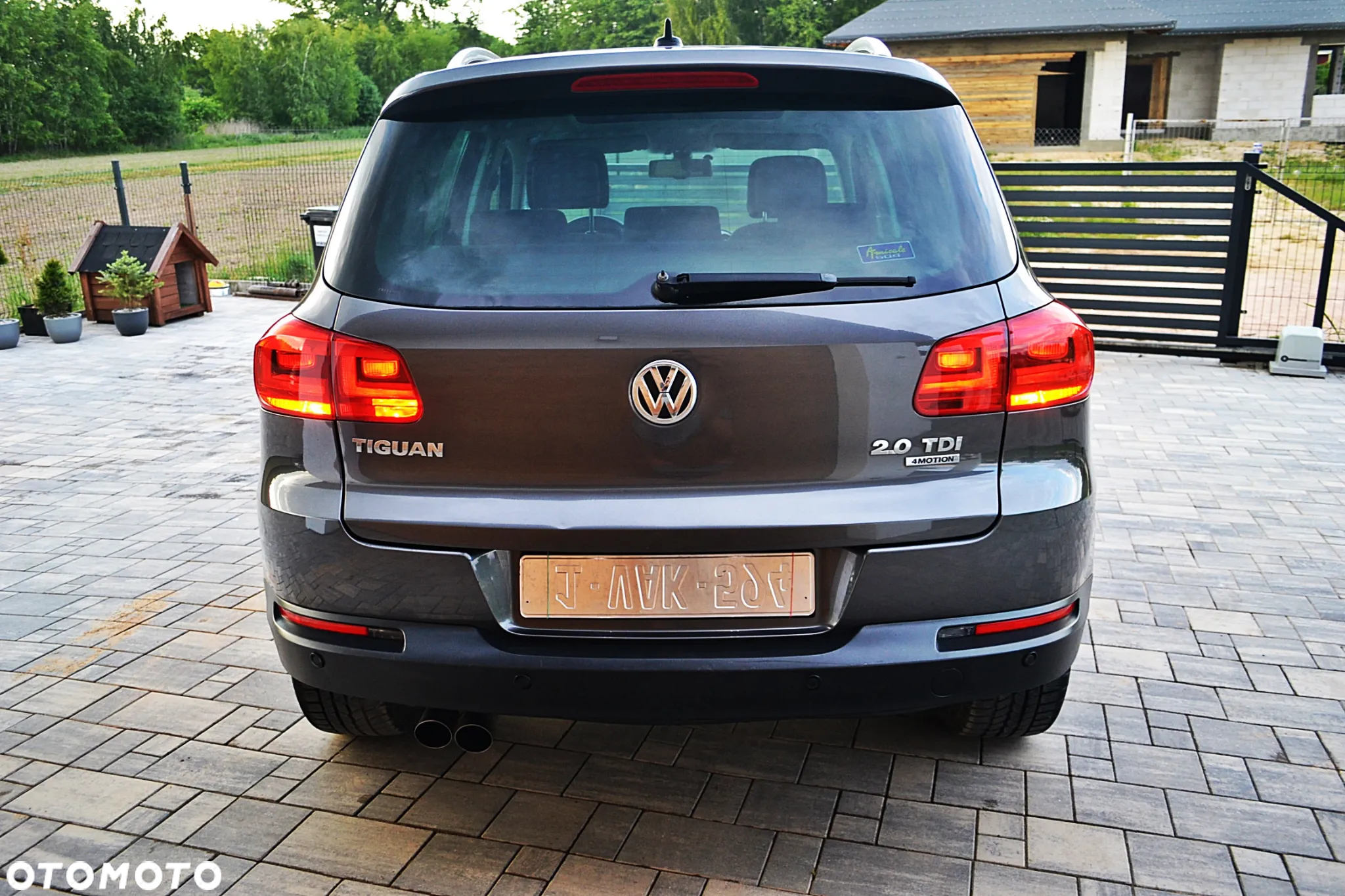 Volkswagen Tiguan 2.0 TDI DPF 4Motion BlueMotion Technology Cup Sport & Style - 4