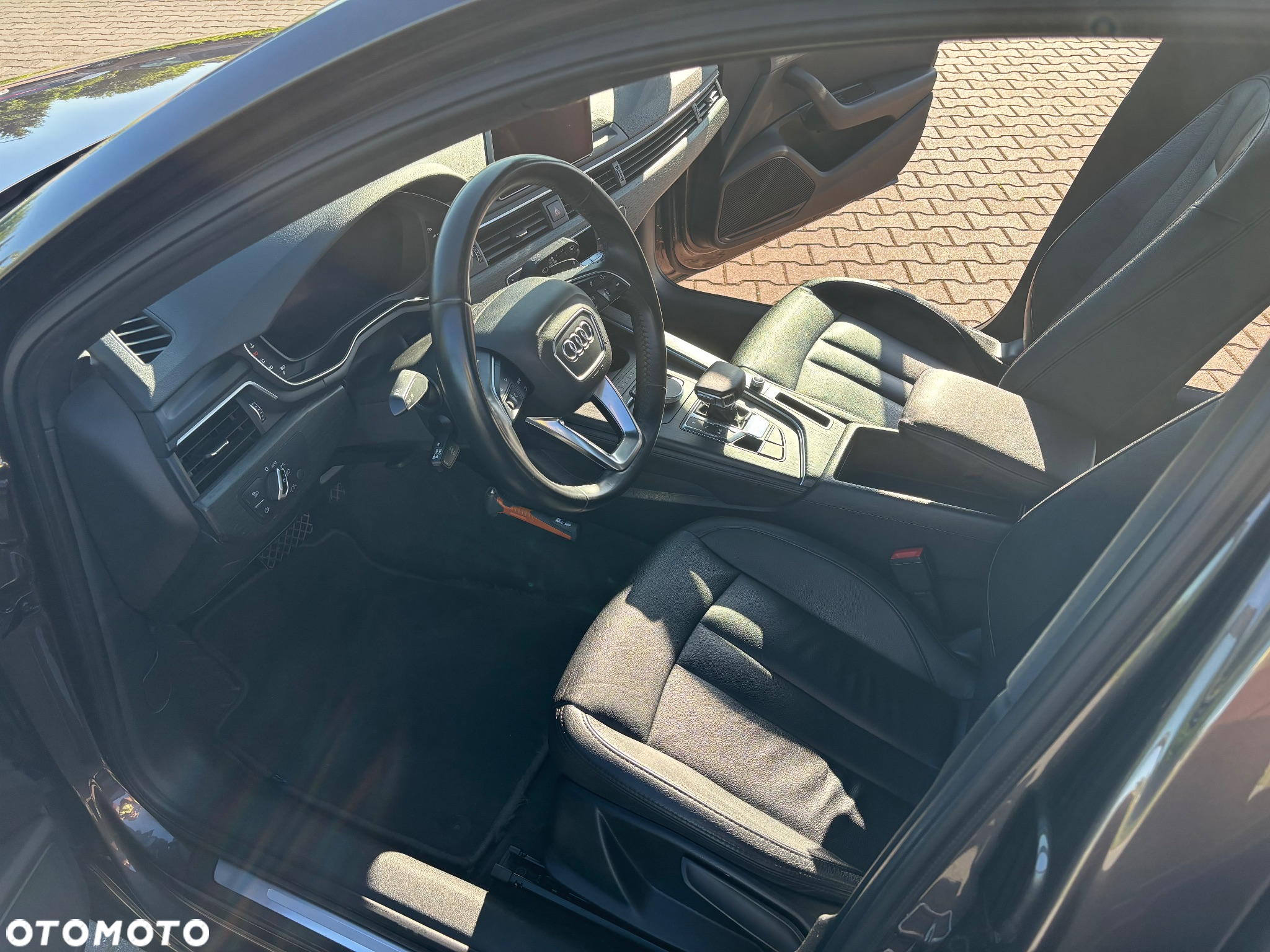 Audi A4 2.0 TDI Design S tronic - 16