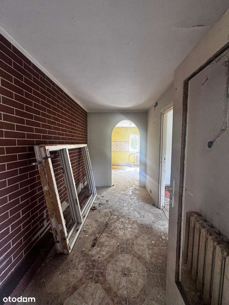 Na sprzedaż dom do kapitalnego remontu! - Pełny obrazek: 4/14