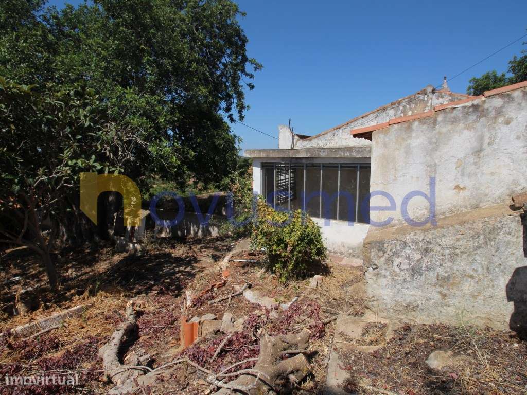 Casa com Projeto Aprovado para Moradia T3 com Piscina | Poço Barret...-35