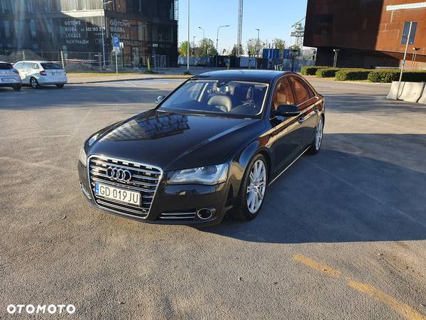 Audi A8 4.2 TDI DPF (clean diesel) quattro tiptronic - 1