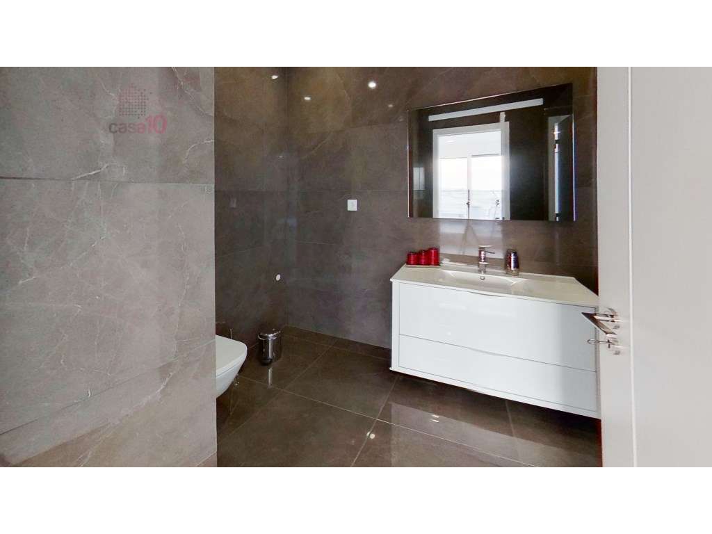 Penthouse Duplex T5 de Luxo, para venda no Montijo-27