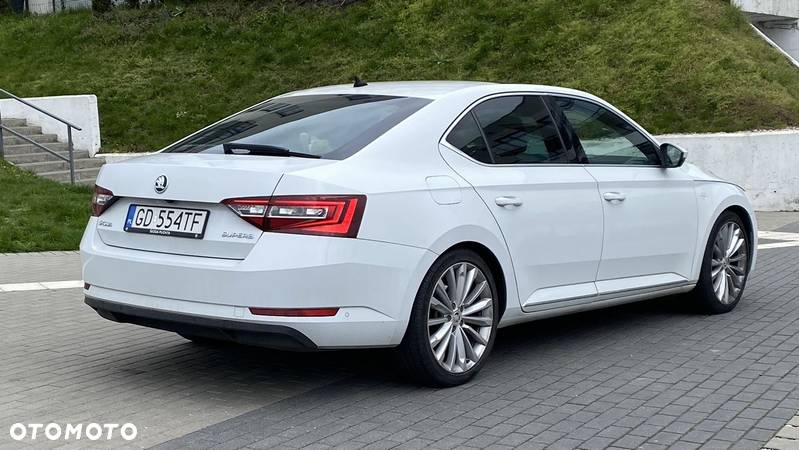 Skoda Superb 1.8 TSI L&K DSG - 4