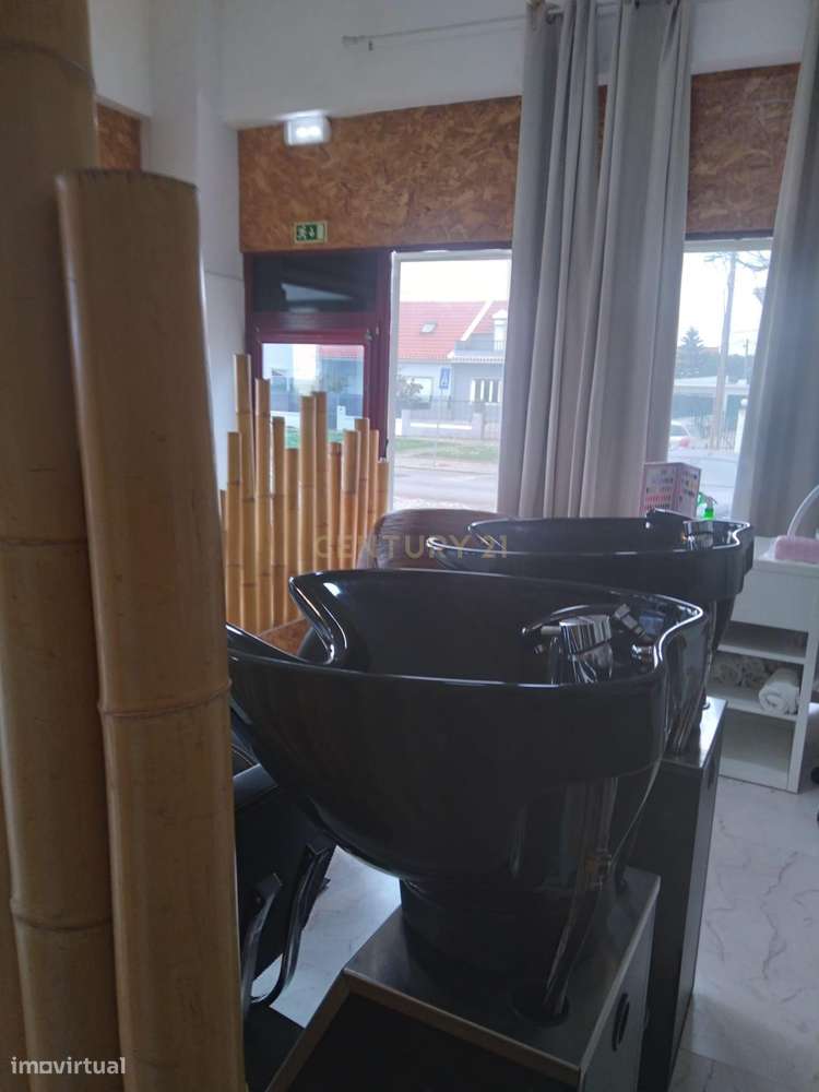 Trespasse de Espaço Comercial – Zona Emblemática da Costa da Caparica-24