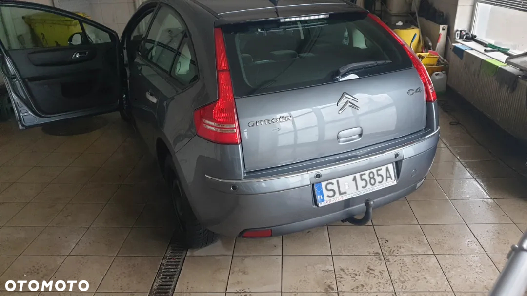 Citroën C4 2.0 HDi Exclusive - 2