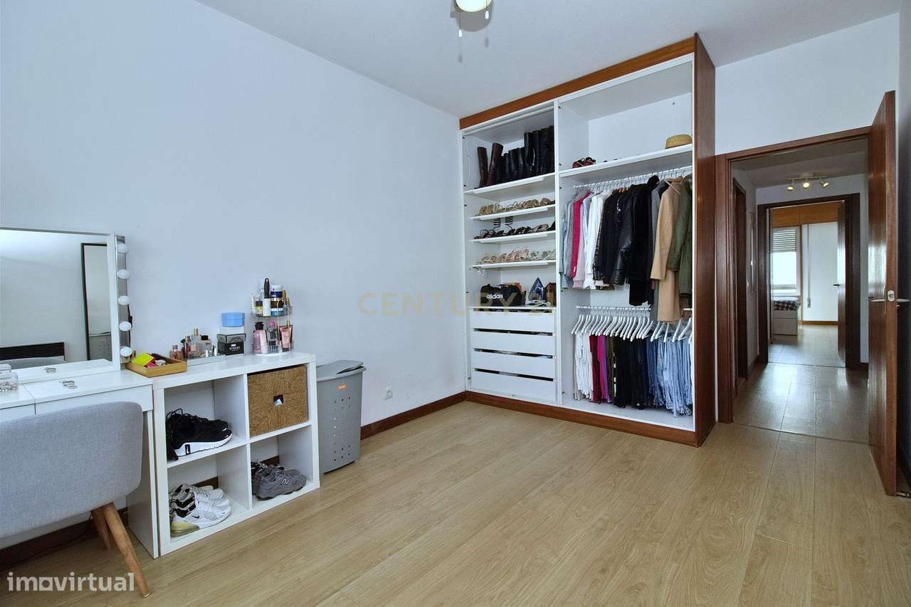 Magnífico Apartamento T3 com vista direta de mar!-30