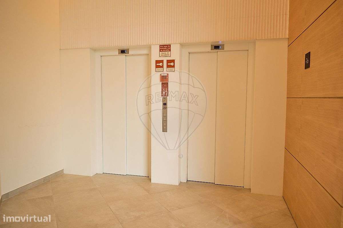 Apartamento T2 para arrendamento - Grande imagem: 2/19