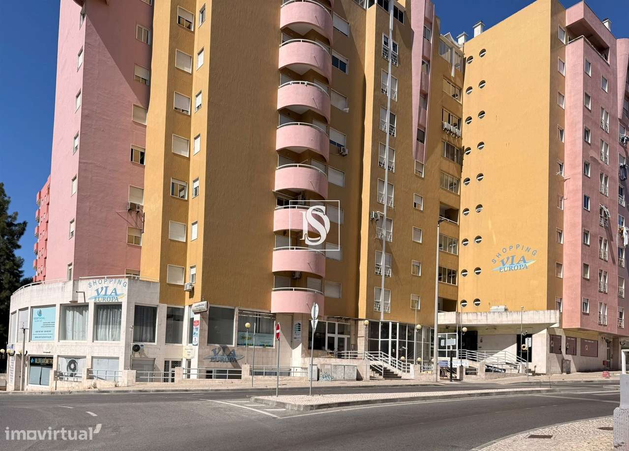 Loja T0 Venda em Alto do Seixalinho, Santo André e Verderena,Barreiro-3