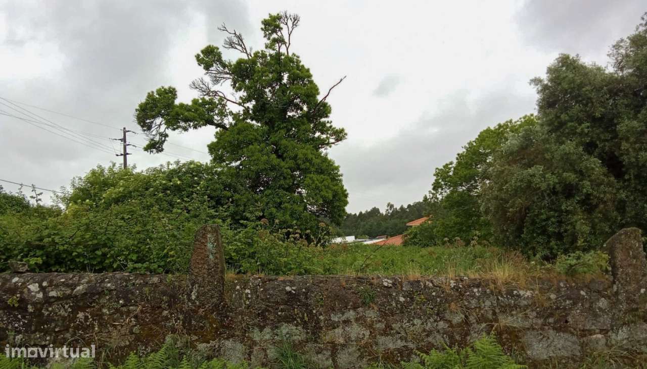 Venda de terreno de construção com 2300m², Vila de Punhe, Viana do-8