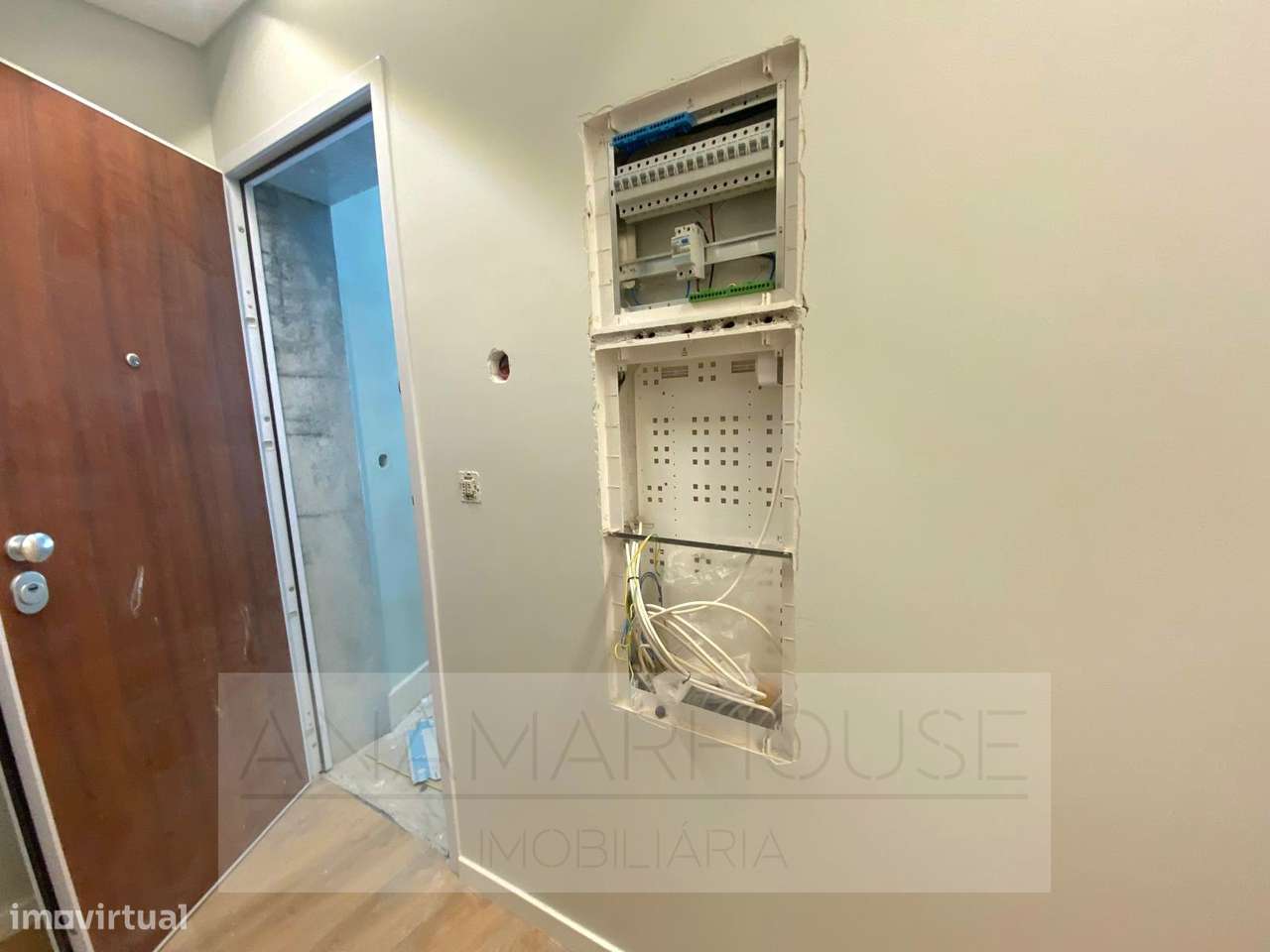 Prédio para investimento na Amadora-15