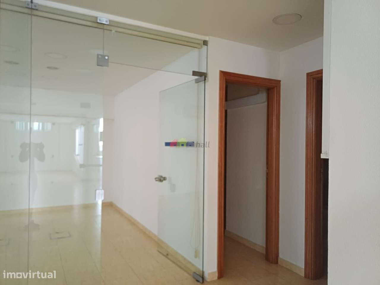 Garagem com 263 m2 no Bairro Afonso Costa - Setúbal-16