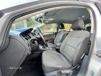 VW Golf 2.0 TDi Confortline - 26