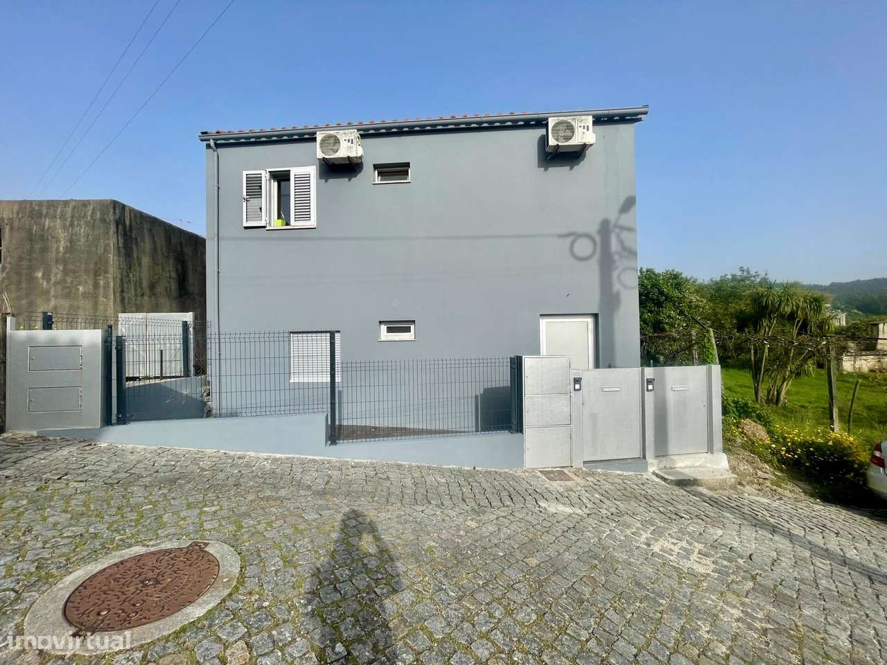 Andar Moradia T2+1  totalmente renovado com terraço em Fradelos, Braga-12