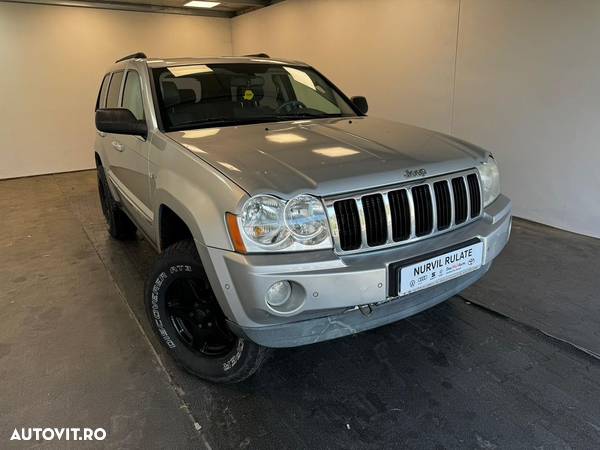 Jeep Grand Cherokee - 17