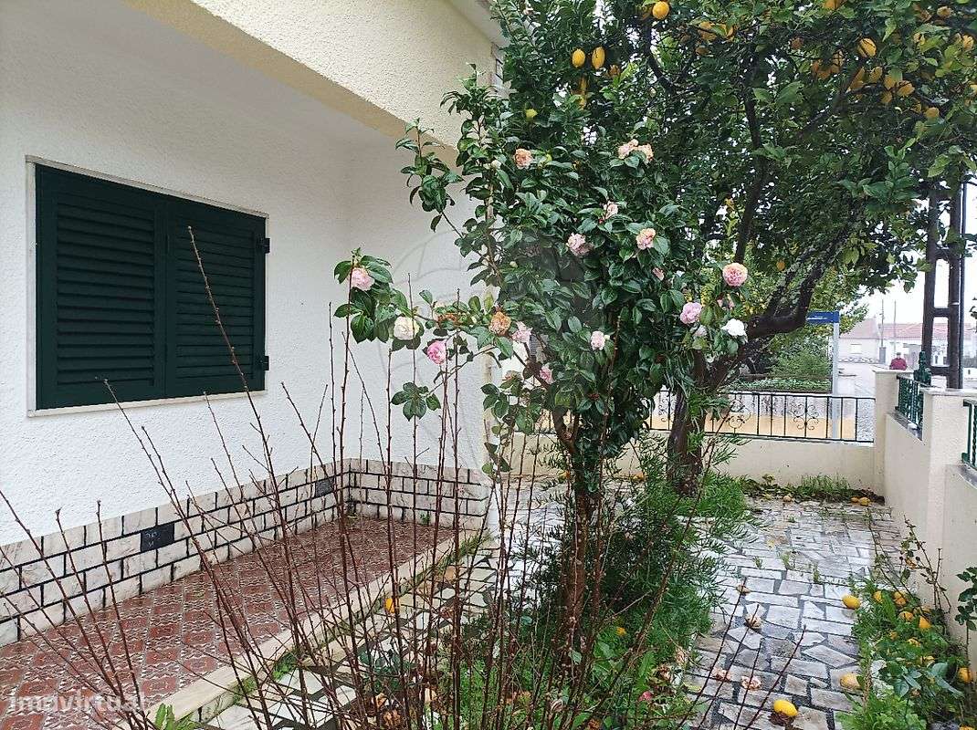 Moradia T4 para venda-8