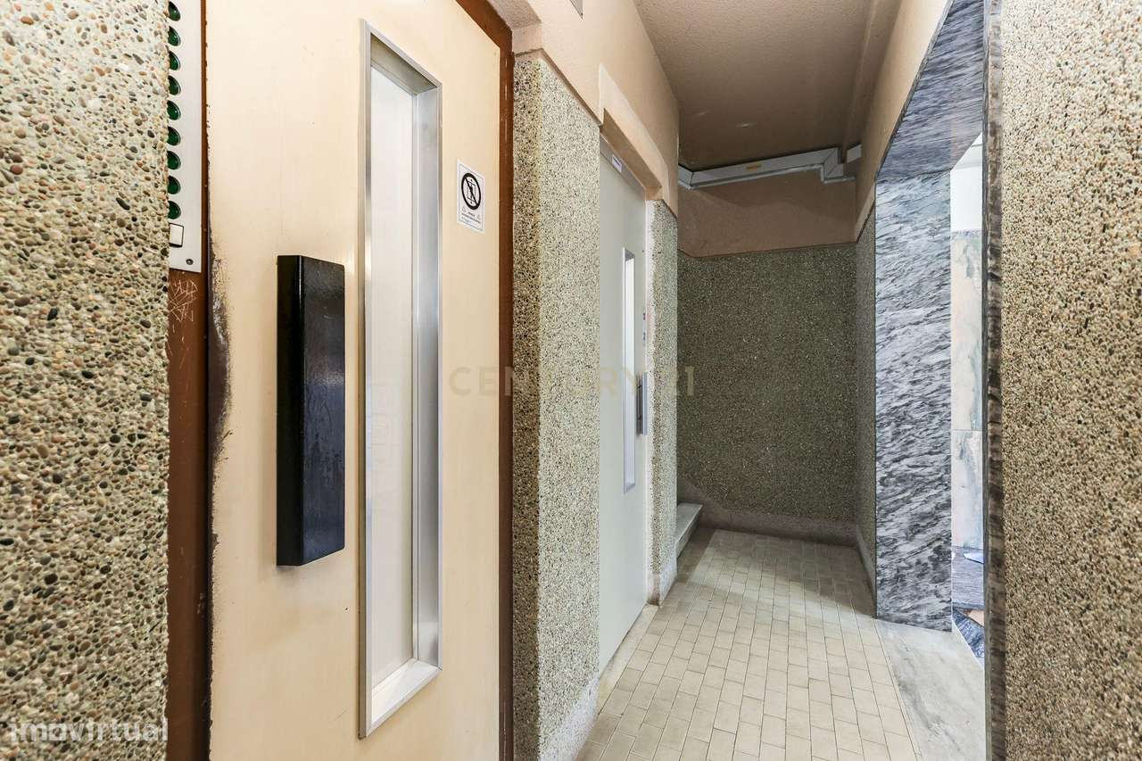 Apartamento T1 em Agualva e Mira Sintra-18