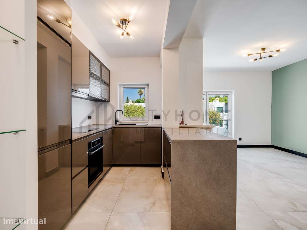 Exclusivo Apartamento T3 Duplex com Terraço Panorâmico em Condomíni...-5