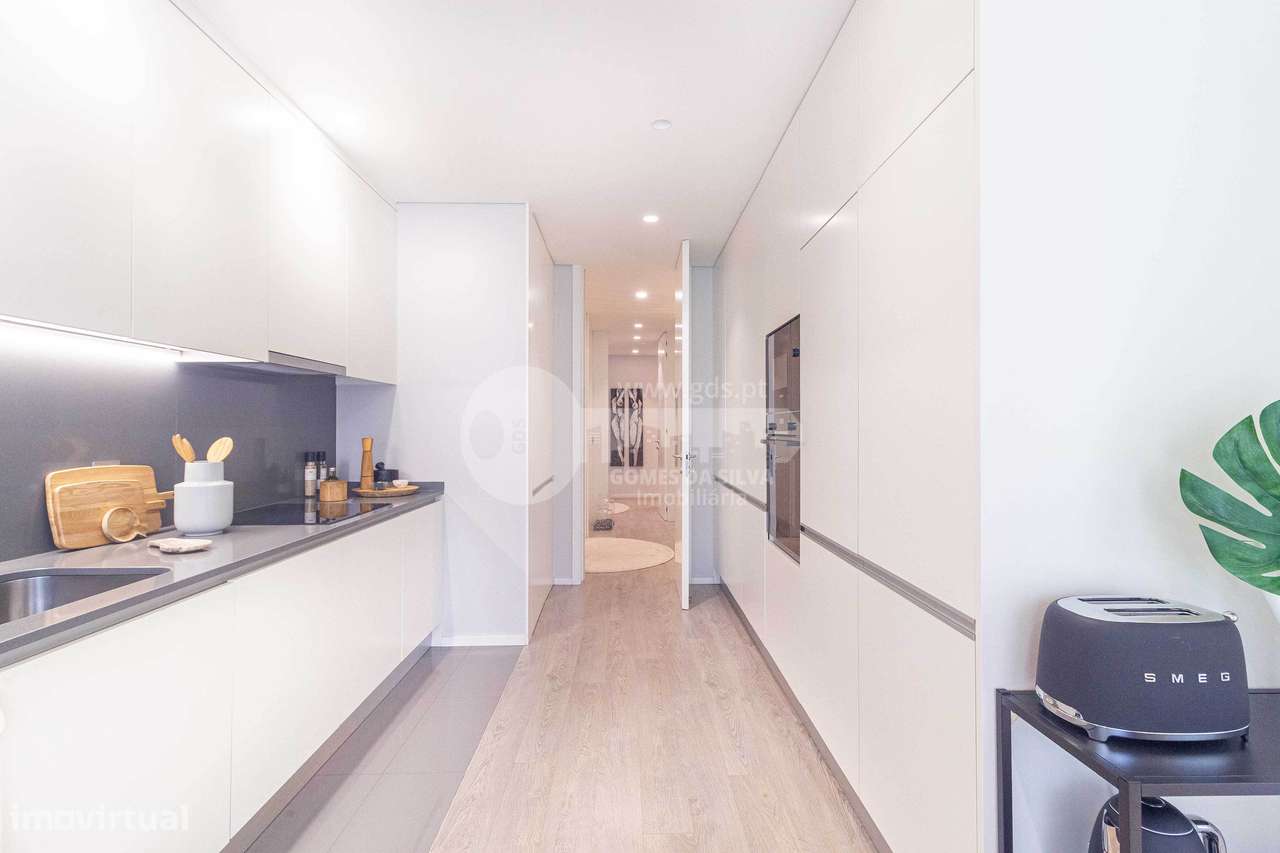 Apartamento T3 na Rua do Passal, Fraião-16