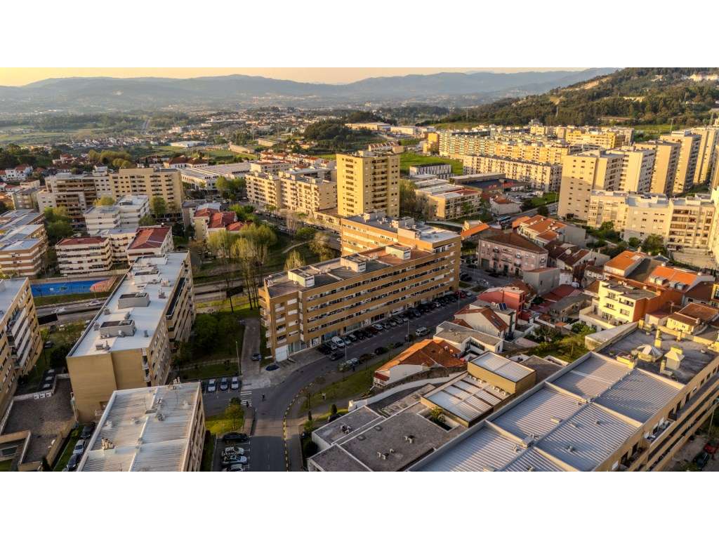 Vende-se T3 - Braga Centro-36